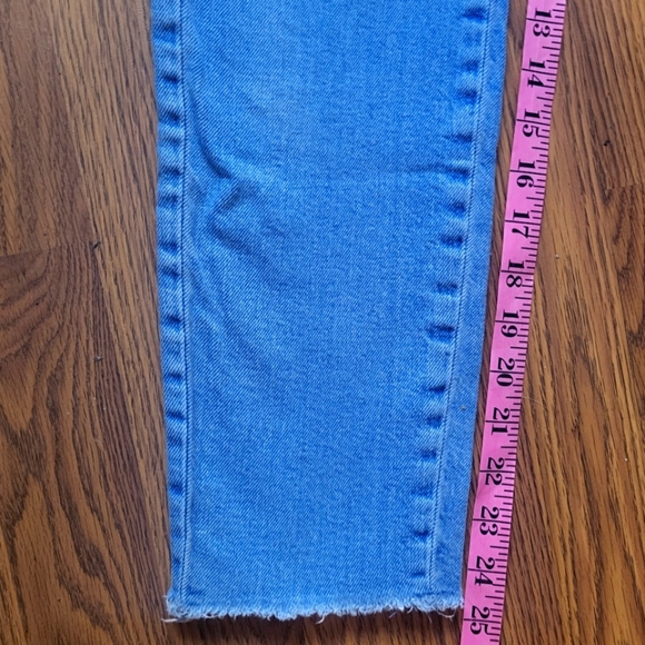 Loft Embroidered Womens Crop Blue Denim Jeans Waist 25 Size 0 - Picture 3 of 10